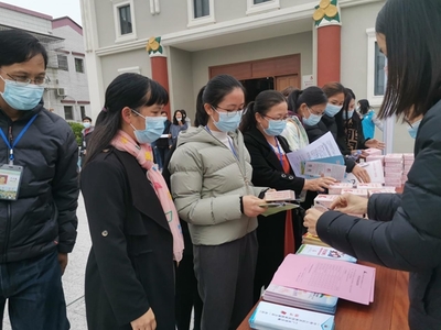 【都斛】都斛镇举办《家庭教育促进法》暨青少年心理健康教育培训活动